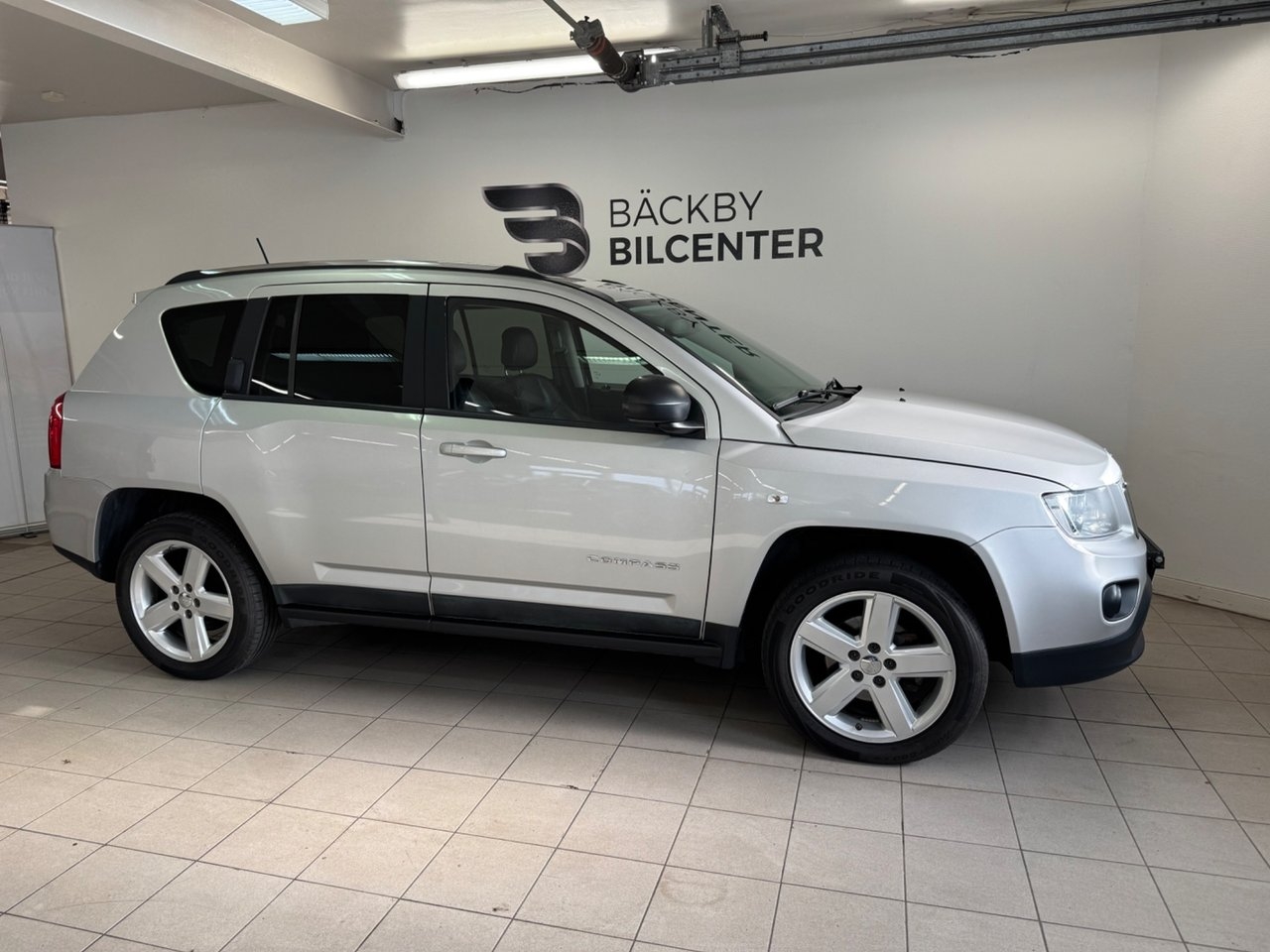 Jeep Compass 2011, kuva 7/14