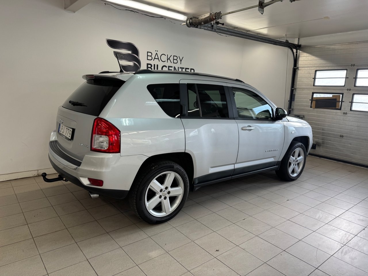 Jeep Compass 2011, kuva 5/14