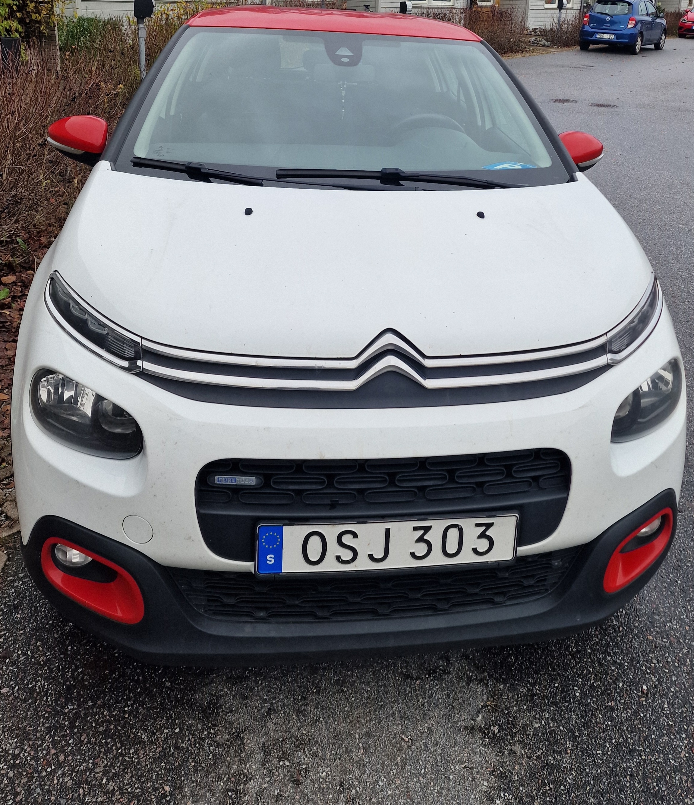 Citroen C3 PureTech 82 2017, photo 2/10
