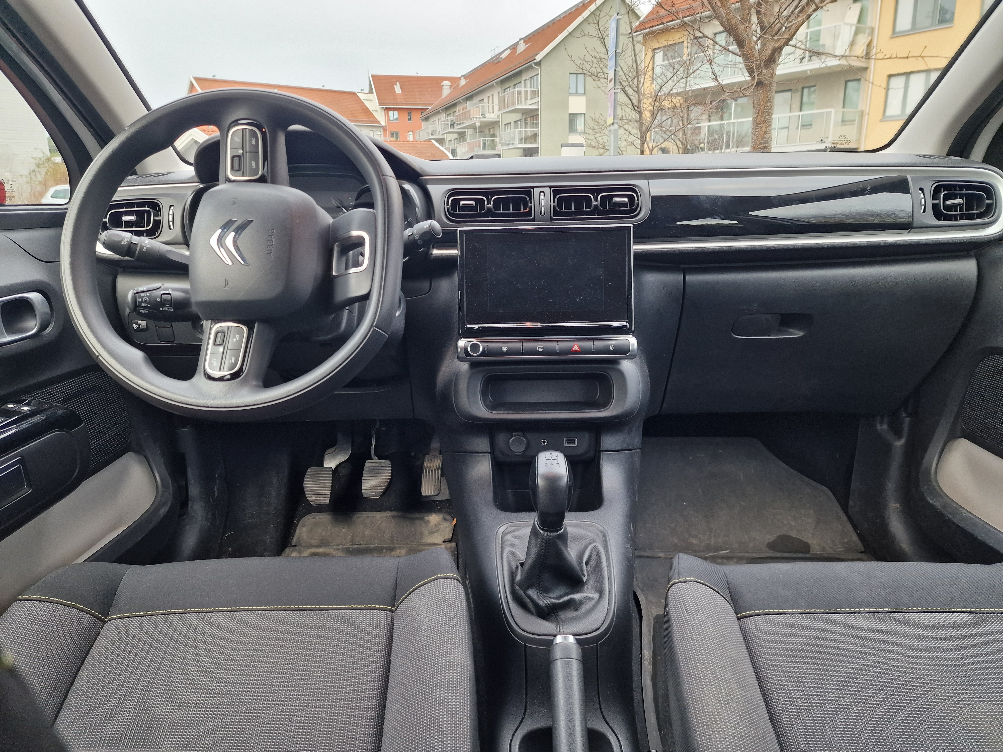 Citroen C3 PureTech 82 2017, photo 7/10