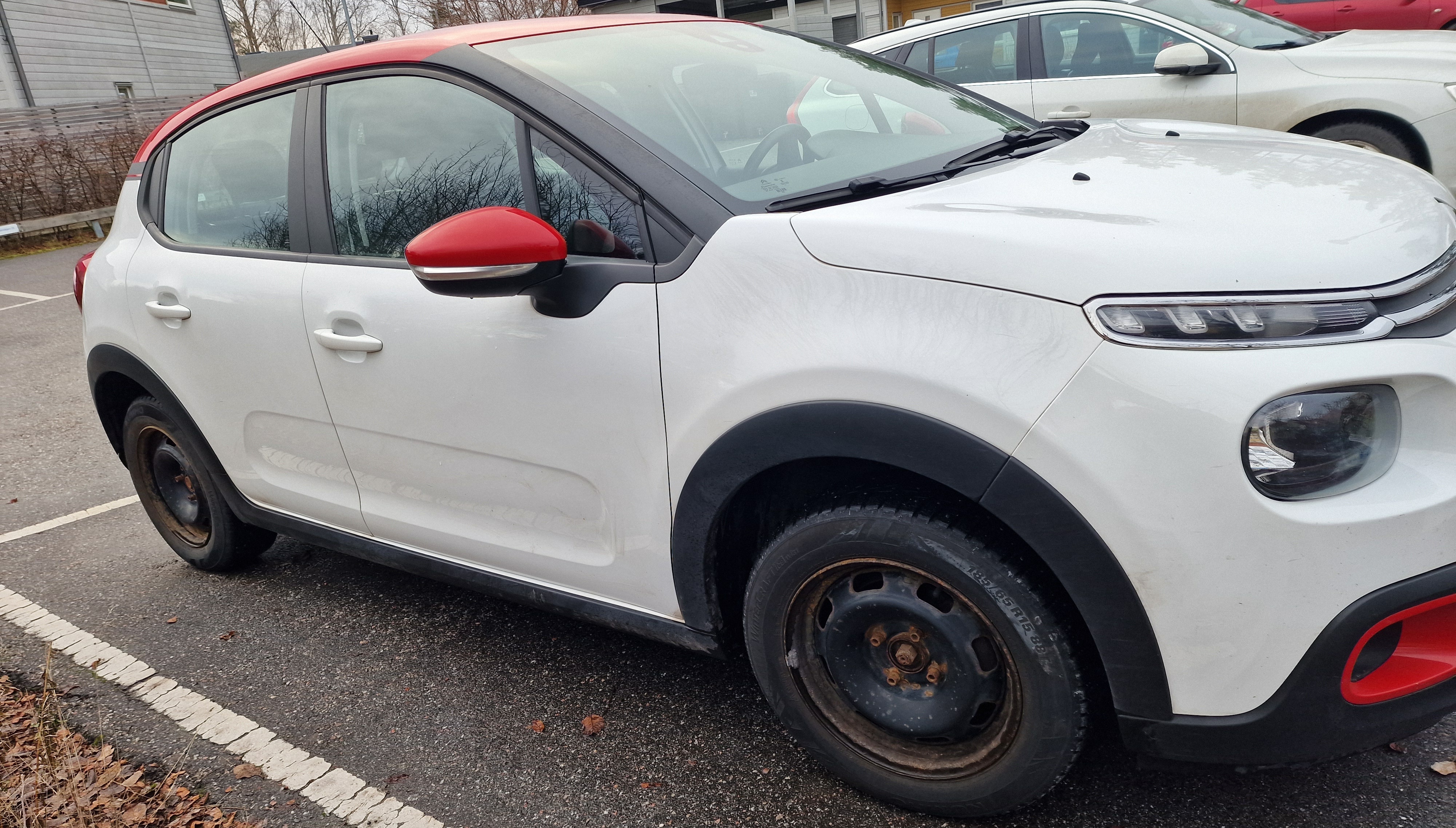 Citroen C3 PureTech 82 2017, photo 3/10