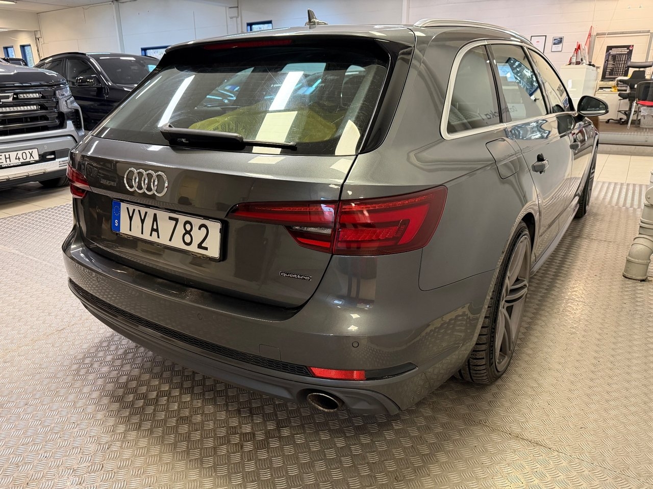 Audi A4 Avant 2.0 TFSI quattro S-Line 2018, bild 5/10