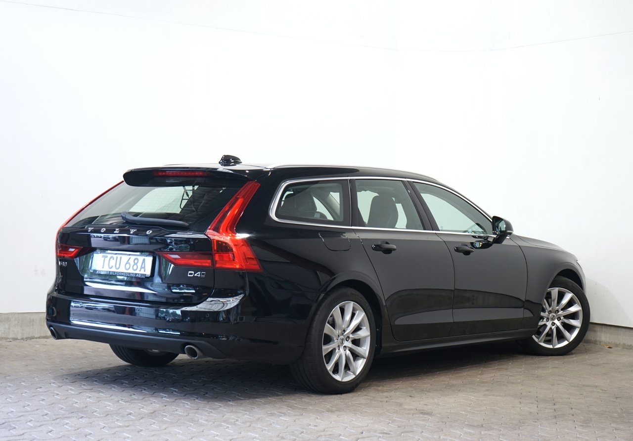 Volvo V90 2020, photo 4/11