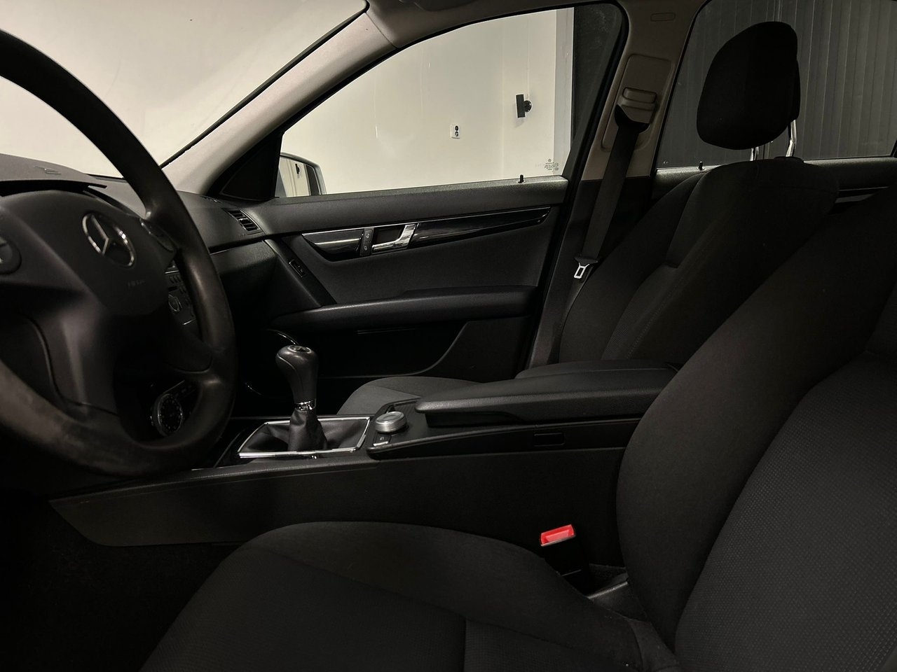 Mercedes-Benz C 2009, bild 7/10