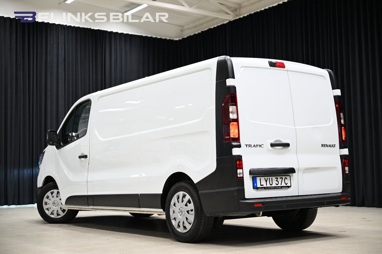 Renault Trafic dCi 150HK L2 2023, photo 4/25