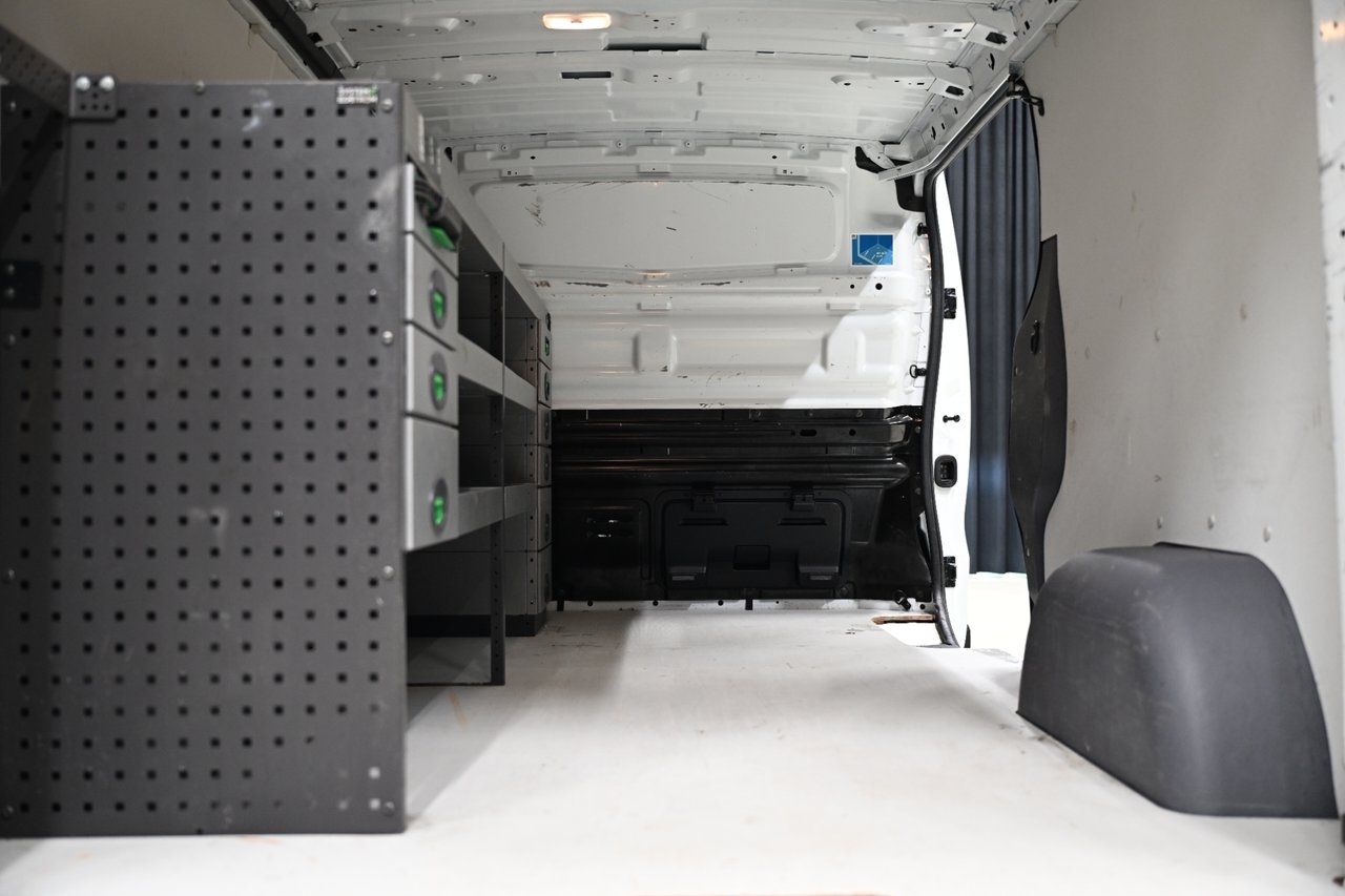 Renault Trafic dCi 150HK L2 2023, photo 6/25