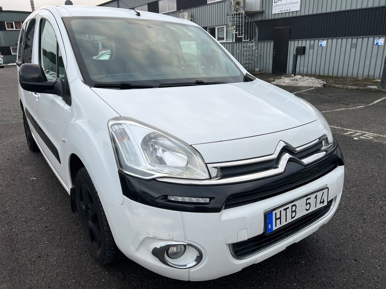 Citroen Berlingo Multispace 1.6 VTi 2013, kuva 2/8