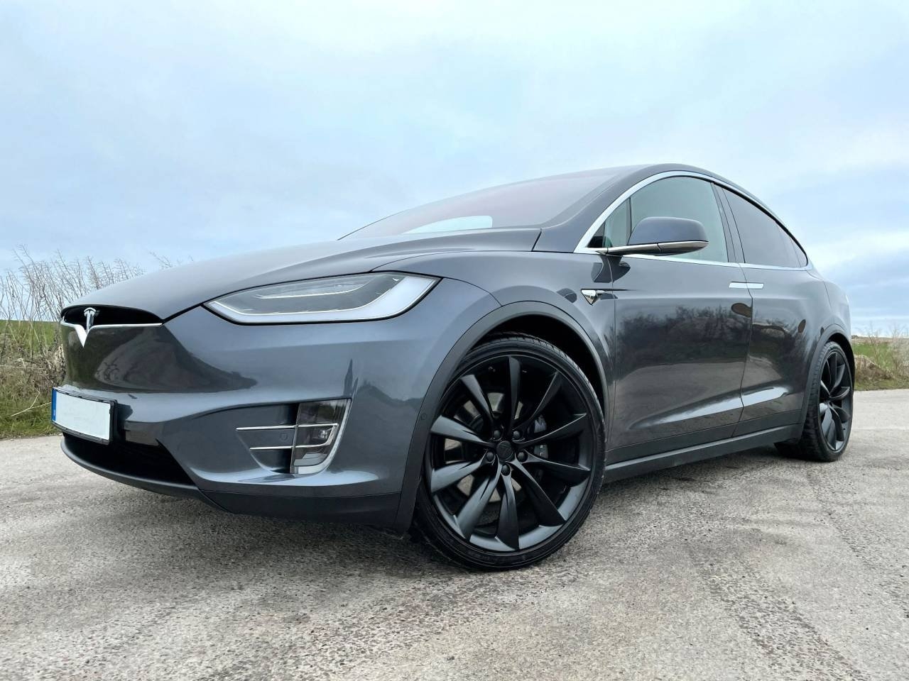 Tesla Model X 2017, bild 2/9