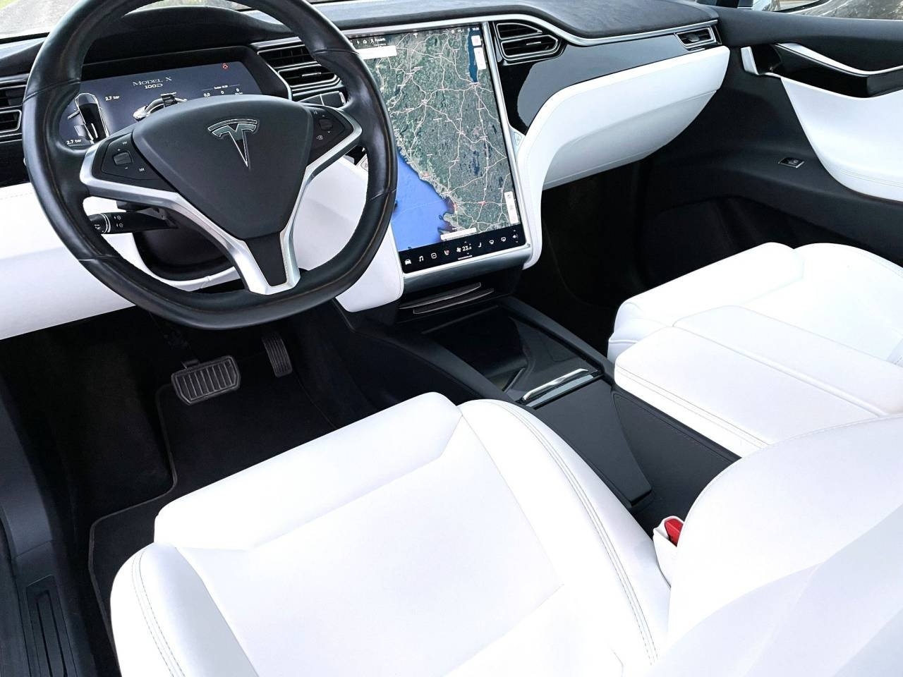 Tesla Model X 2017, bild 4/9