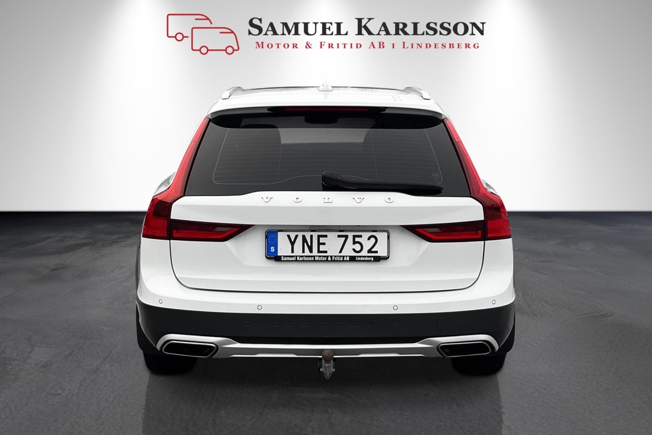 Volvo V90 Cross Country D4 AWD 2019, bild 4/10