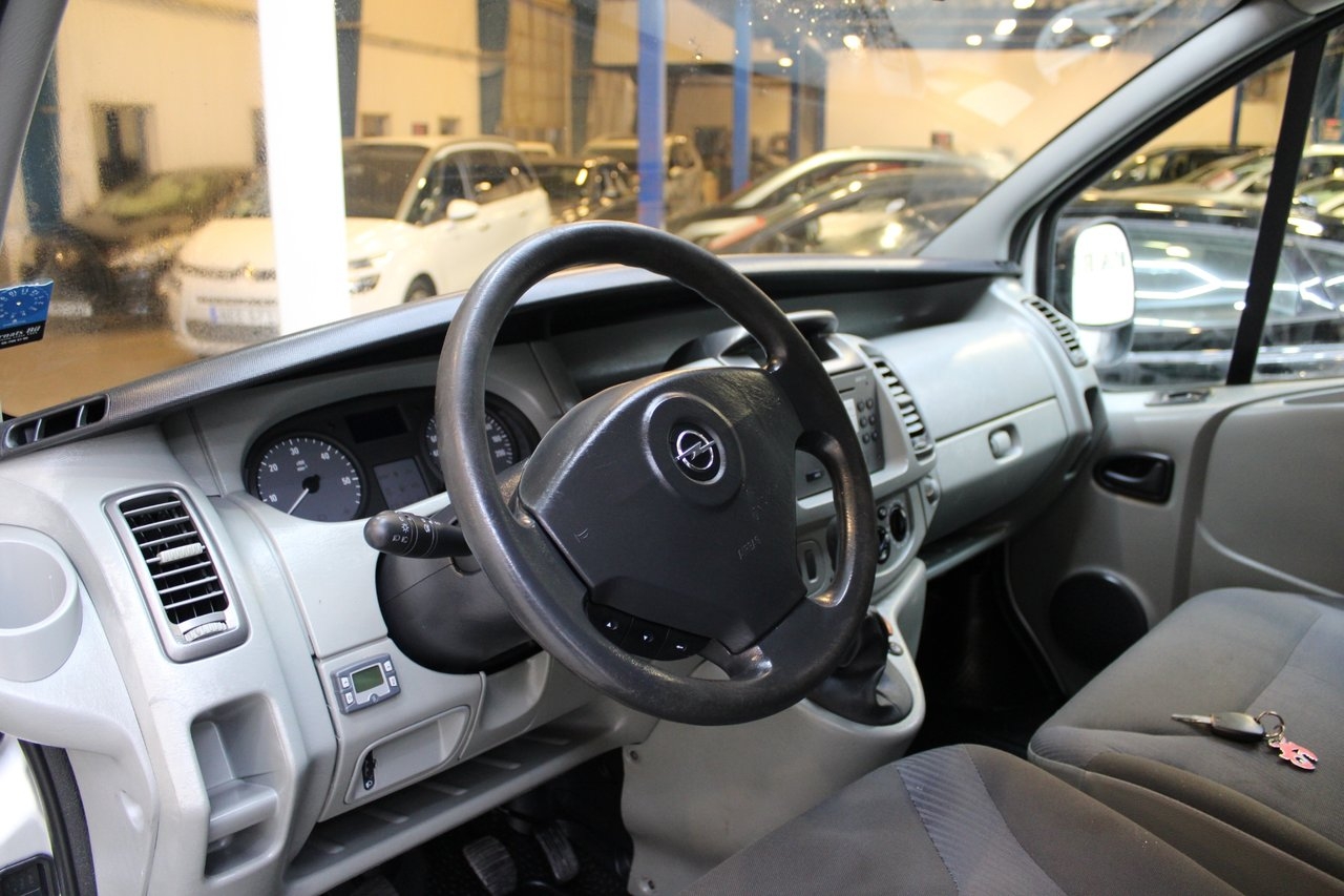 Opel Vivaro 2007, bild 7/10