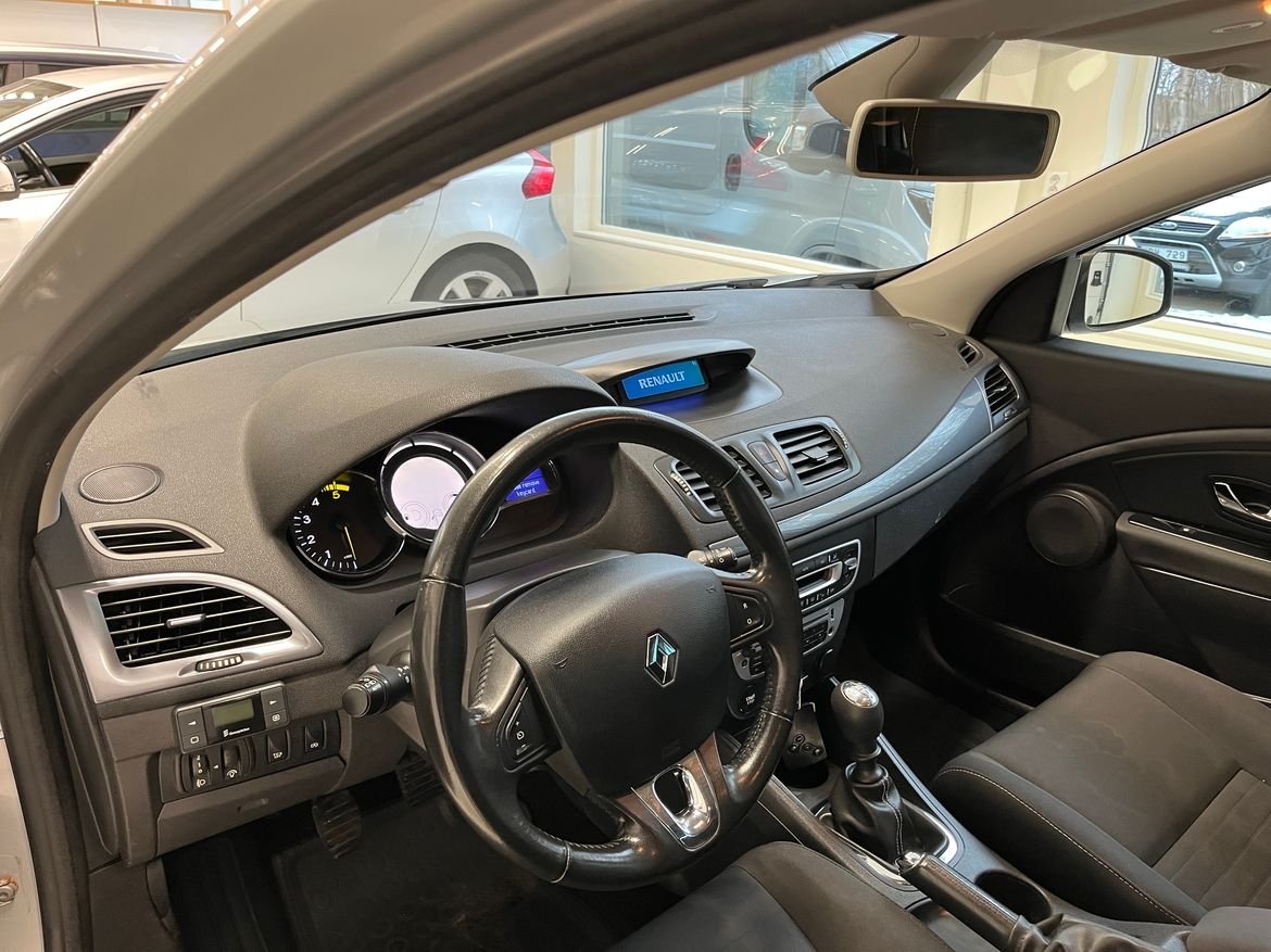 Renault Megane 2015, bild 6/8