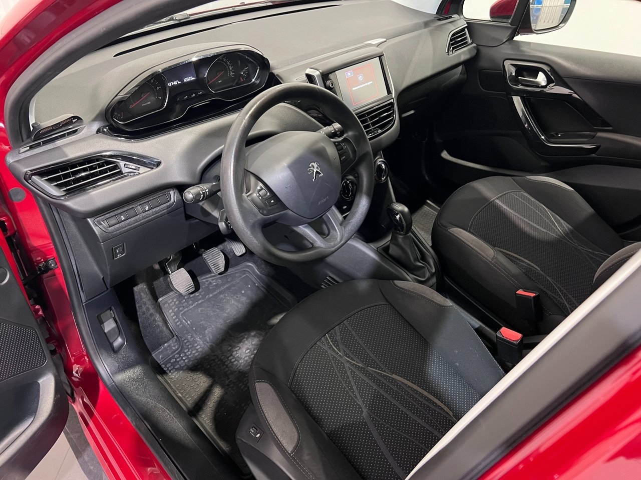 Peugeot 208 5-dörrar 1.2 VTi 2015, bild 7/10