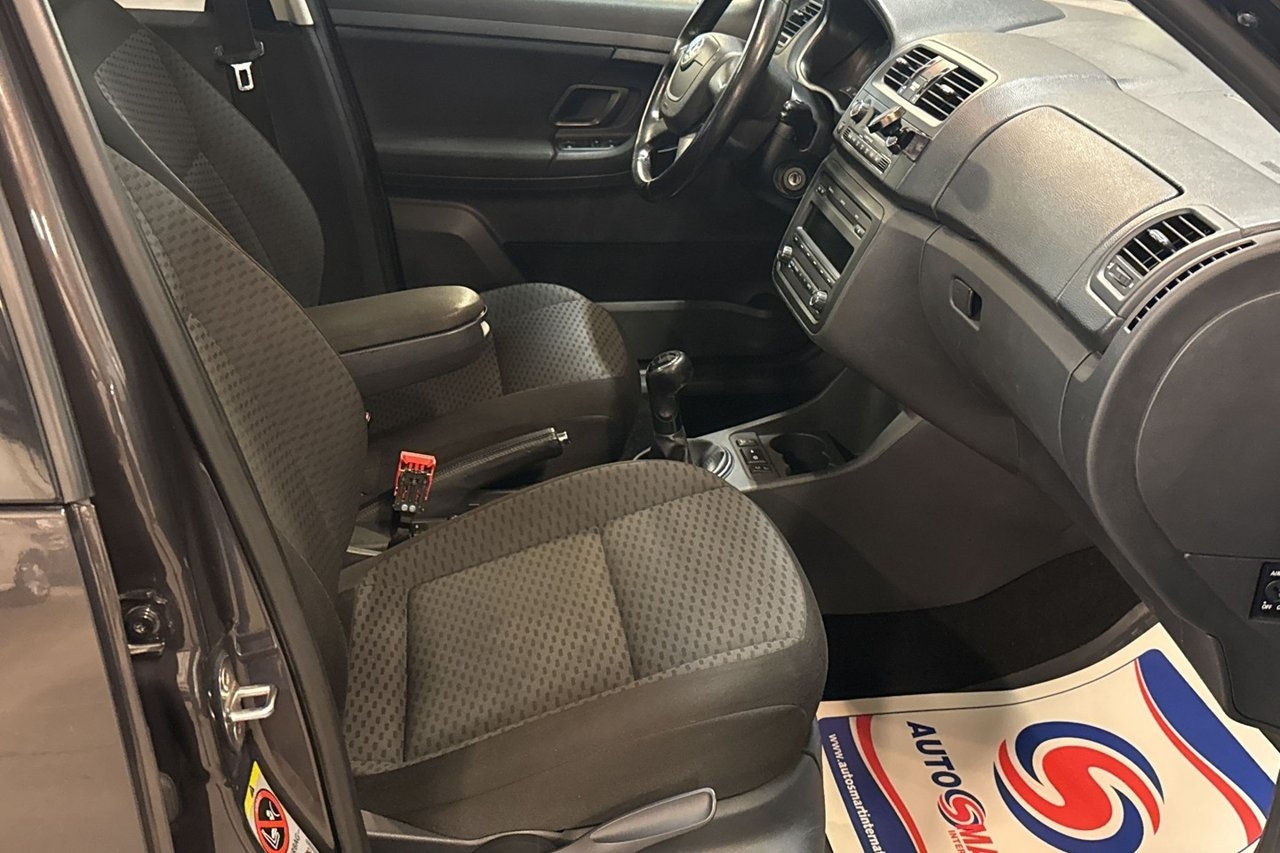 Skoda Roomster 2011, bild 7/10