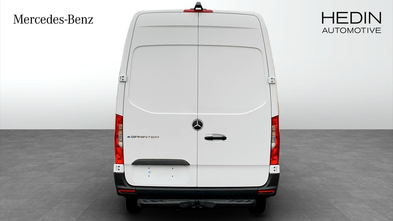 Mercedes-Benz eSprinter 2026, photo 7/9