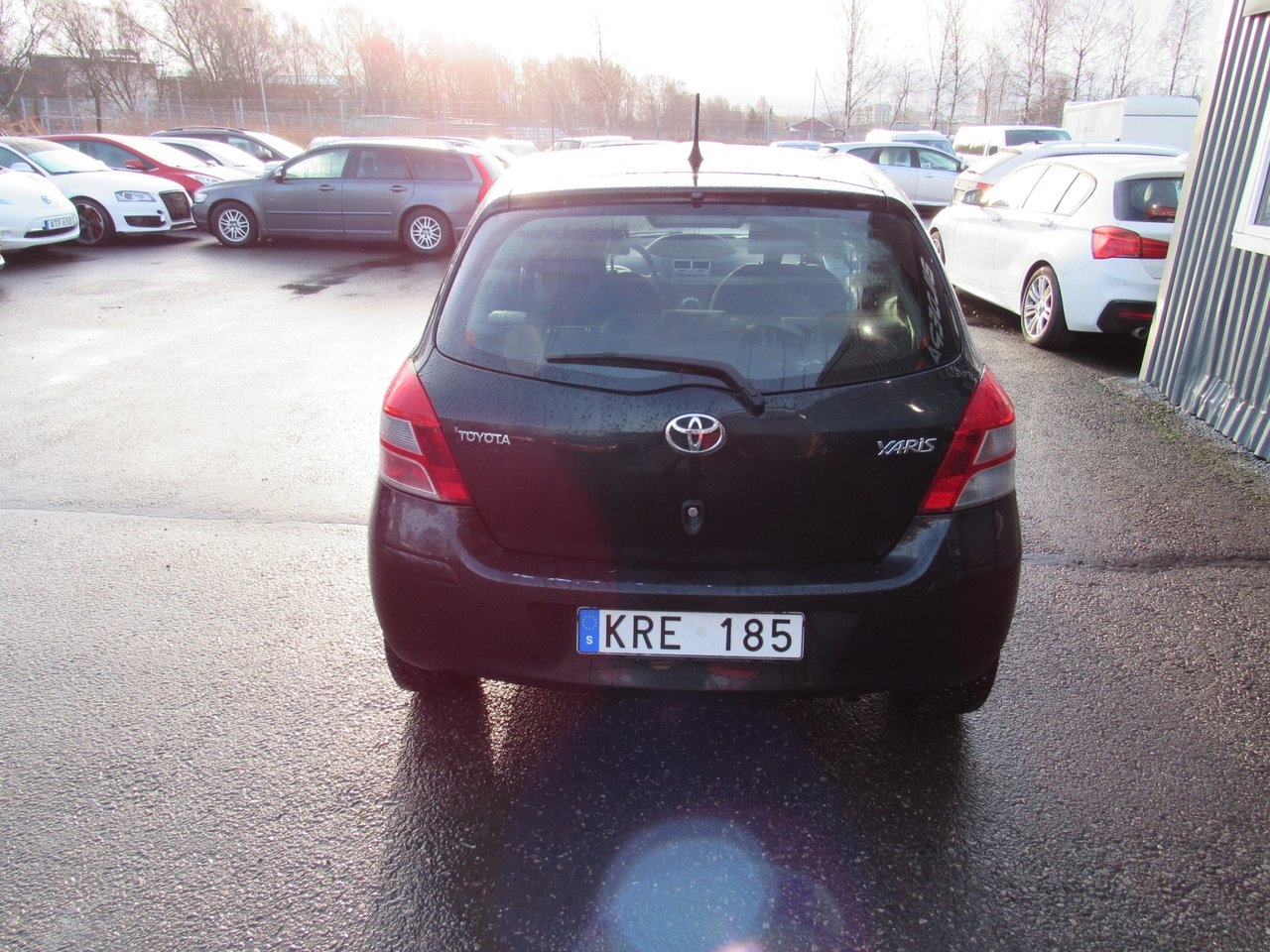 Toyota Yaris 2010, bild 6/14