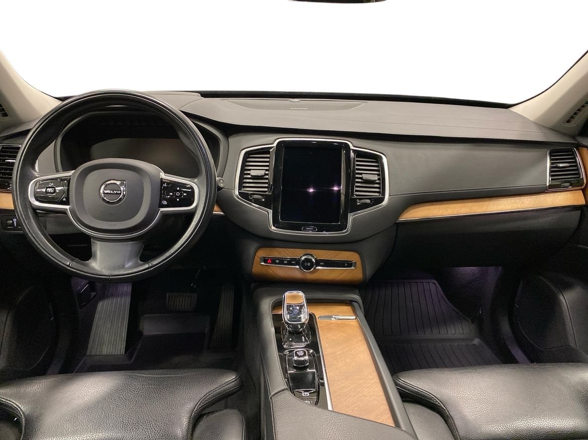 Volvo XC90 2022, photo 5/10
