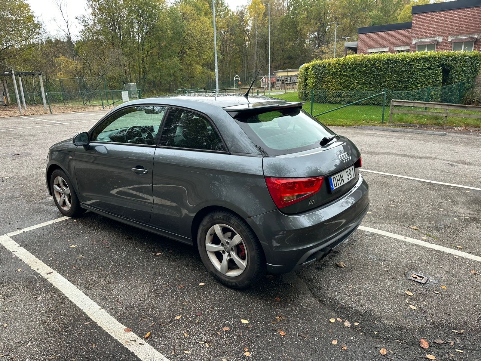 Audi A1 1.4 TFSI 2011, bild 7/10