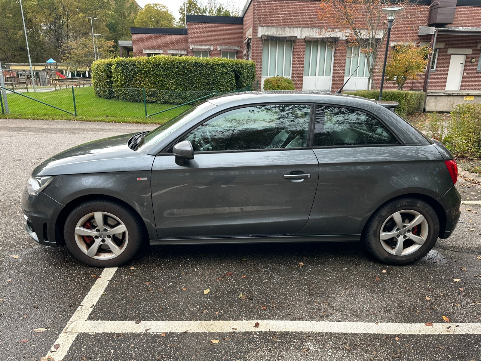 Audi A1 1.4 TFSI 2011, bild 5/10