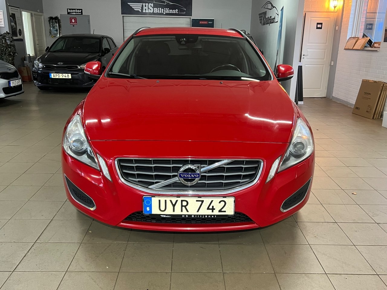 Volvo V60 D3 Momentum Euro 5 0kr kontant 2011, bild 2/10