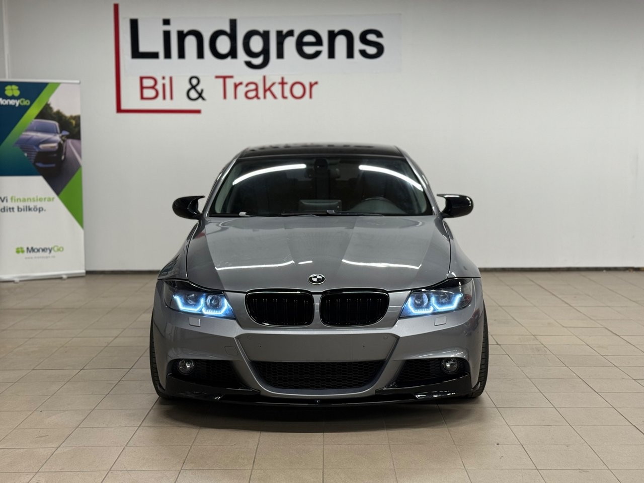 BMW 318 2009, bild 7/10