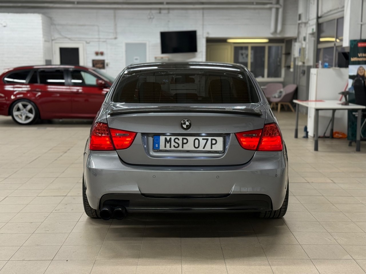 BMW 318 2009, bild 4/10