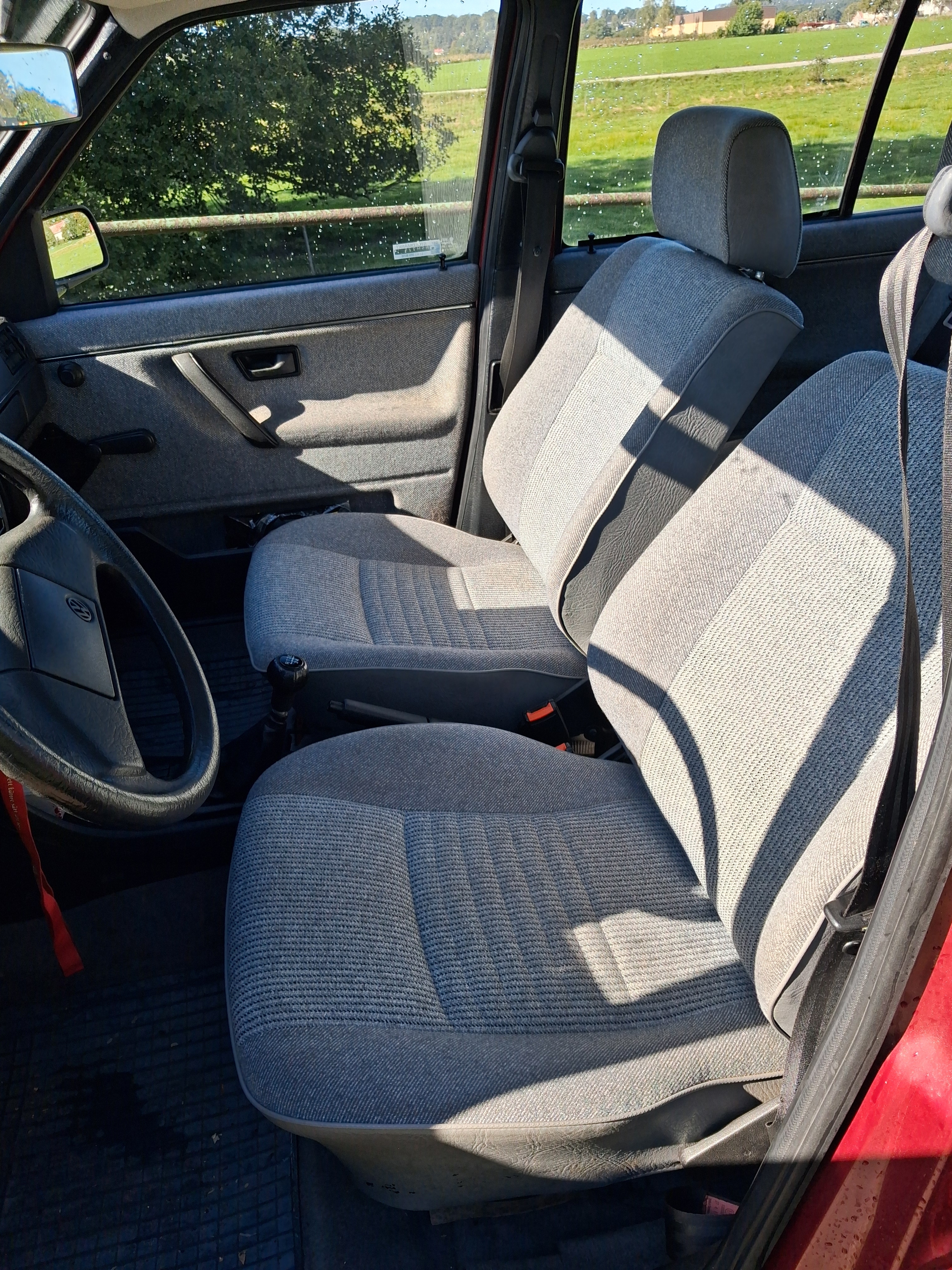 Volkswagen Jetta 4-dörrar 1.8 Manual 1988, bild 5/7