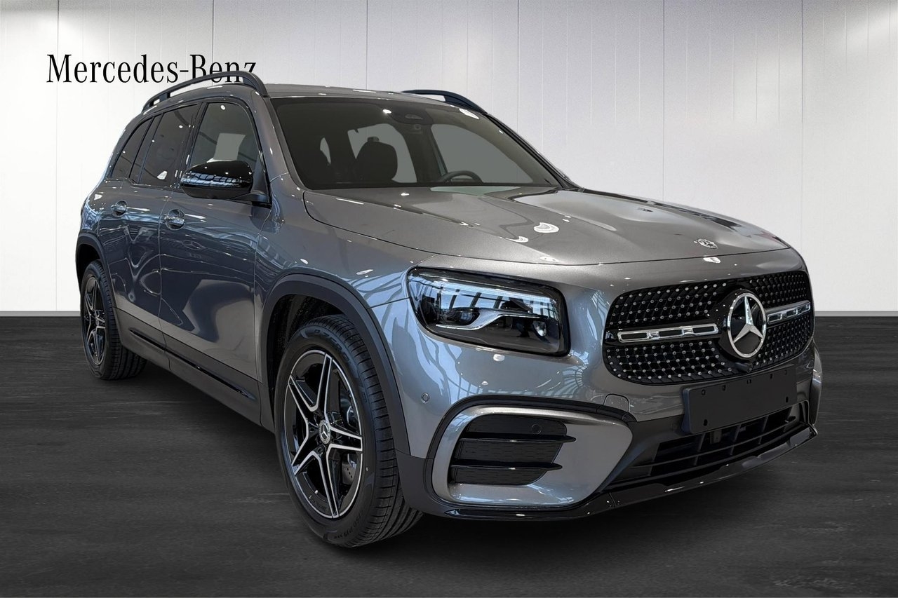 Mercedes-Benz GLB 2026, photo 2/10