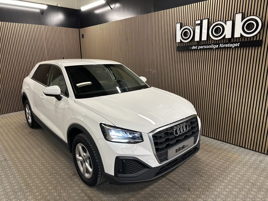 Audi Q2 35 TFSI PROLINE 150 HK 6-VÄXLAD 2021, bild 2/8