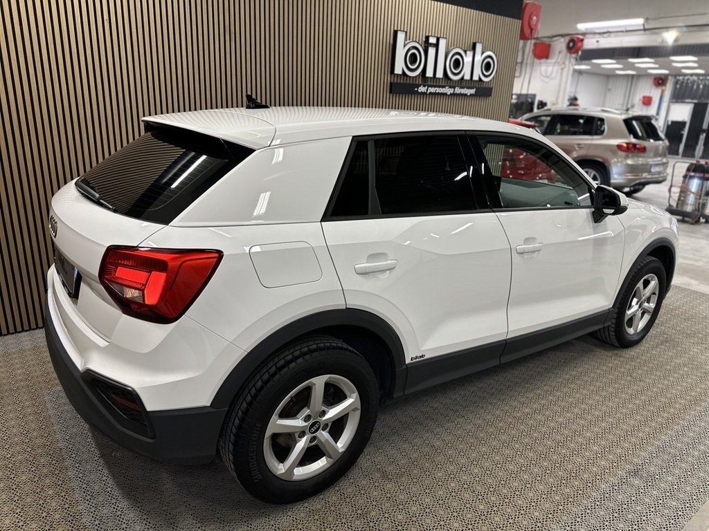 Audi Q2 35 TFSI PROLINE 150 HK 6-VÄXLAD 2021, bild 3/8