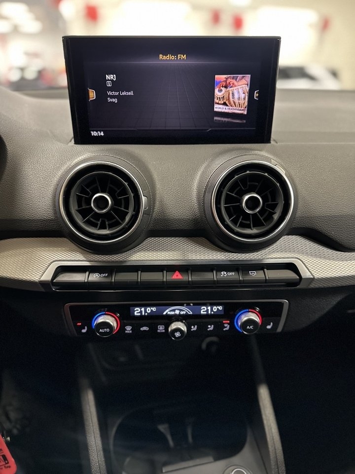 Audi Q2 35 TFSI PROLINE 150 HK 6-VÄXLAD 2021, bild 7/8
