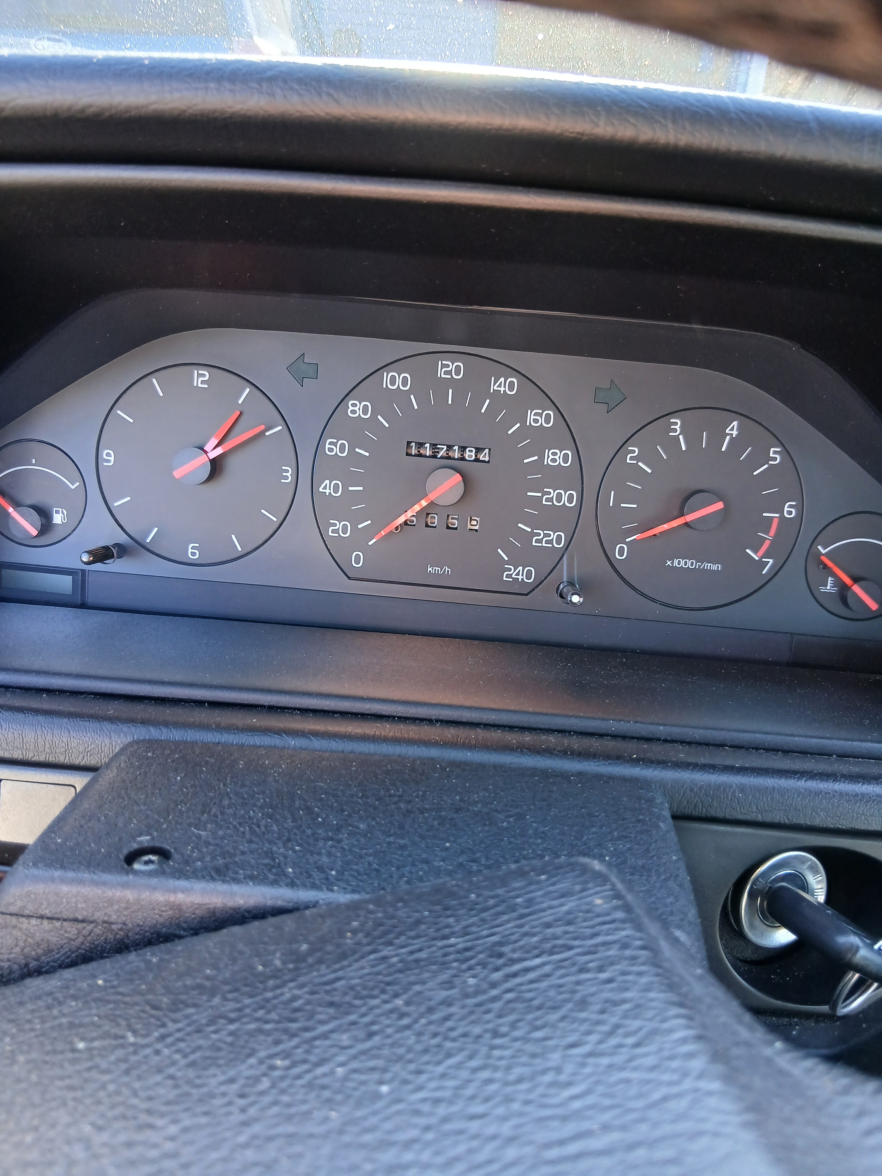 Volvo 940 2.3 Automatisk 1996, bild 3/8