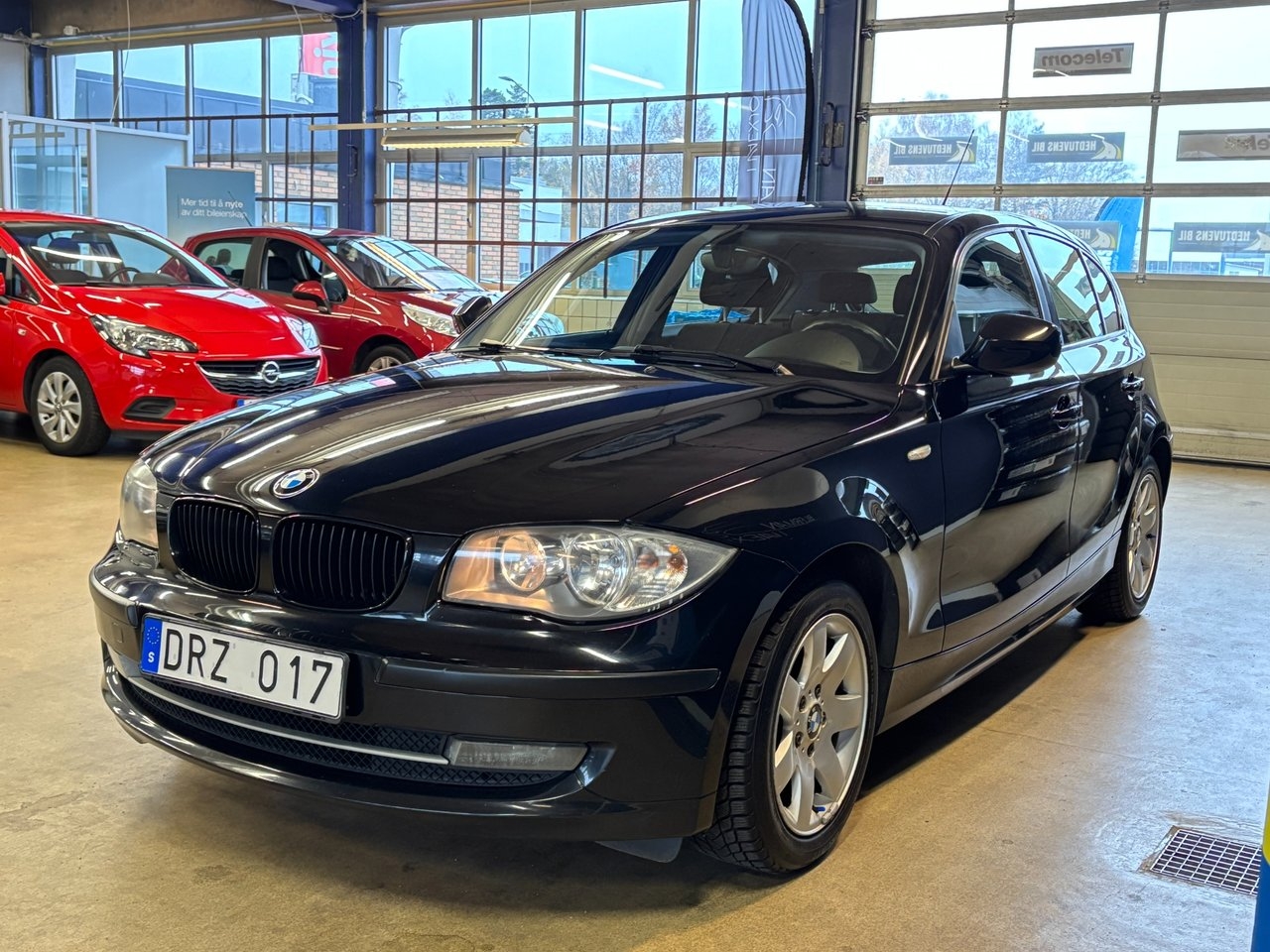 BMW 116 i Bensin 2009, bild 2/20