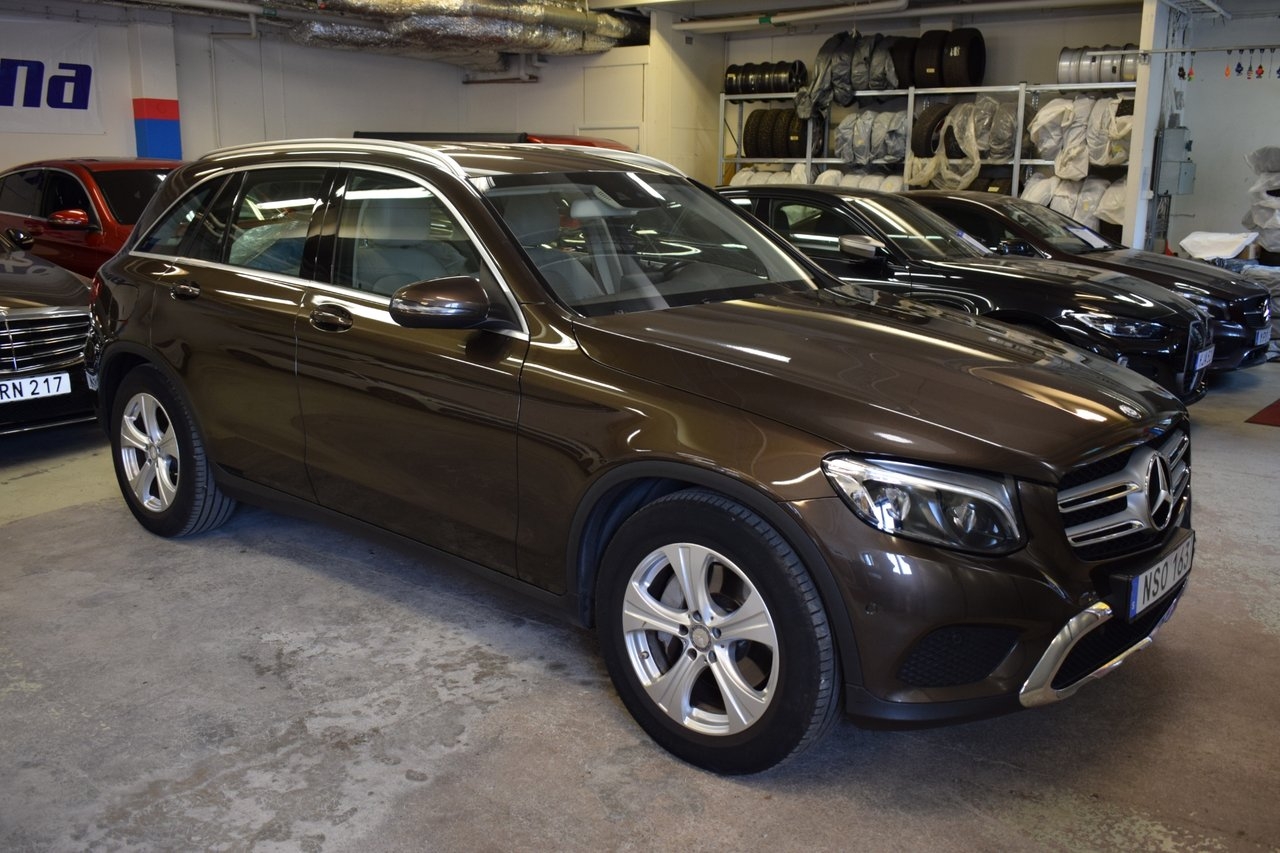 Mercedes-Benz GLC 2016, bild 2/14