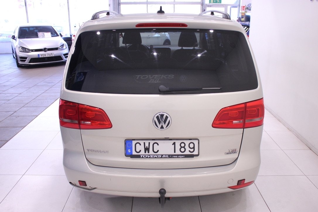 Volkswagen Touran 2011, kuva 7/26