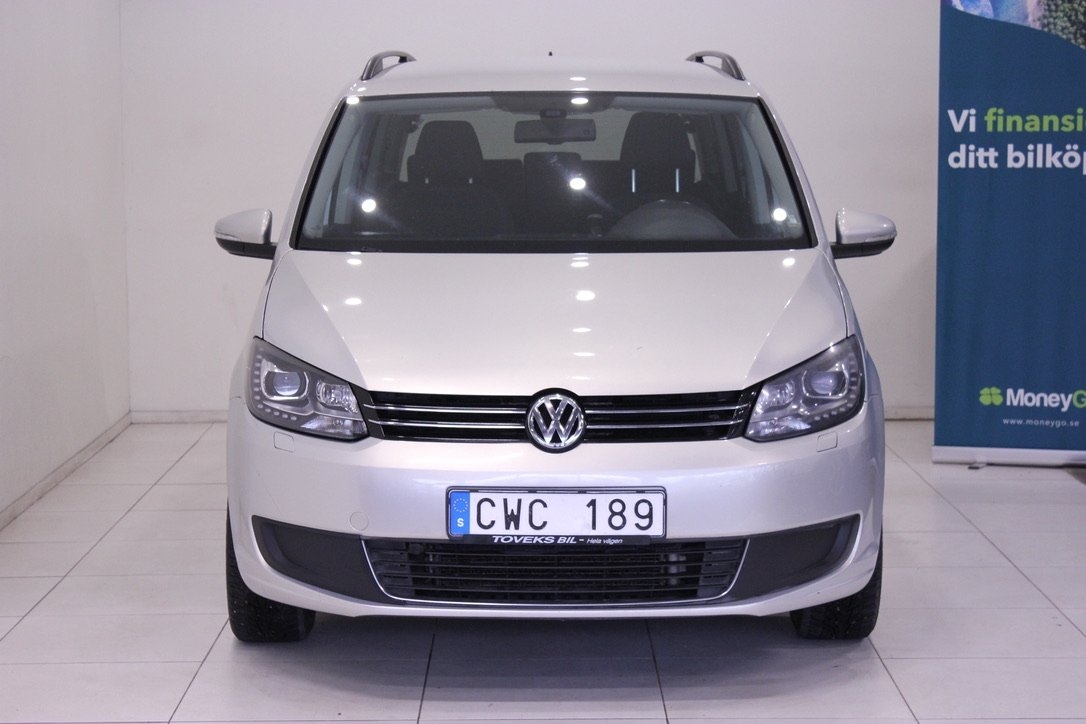 Volkswagen Touran 2011, kuva 3/26