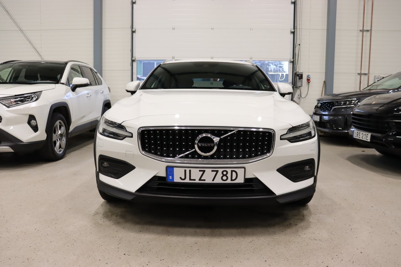 Volvo V60 Cross Country 2019, bild 3/10