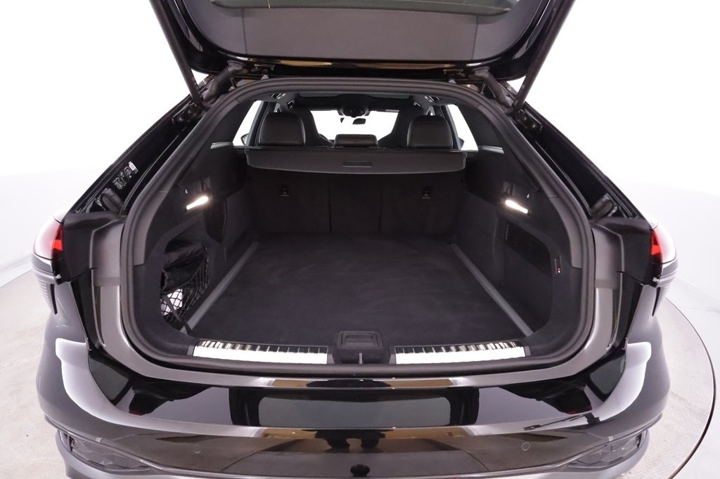 Audi A6 2026, photo 6/28