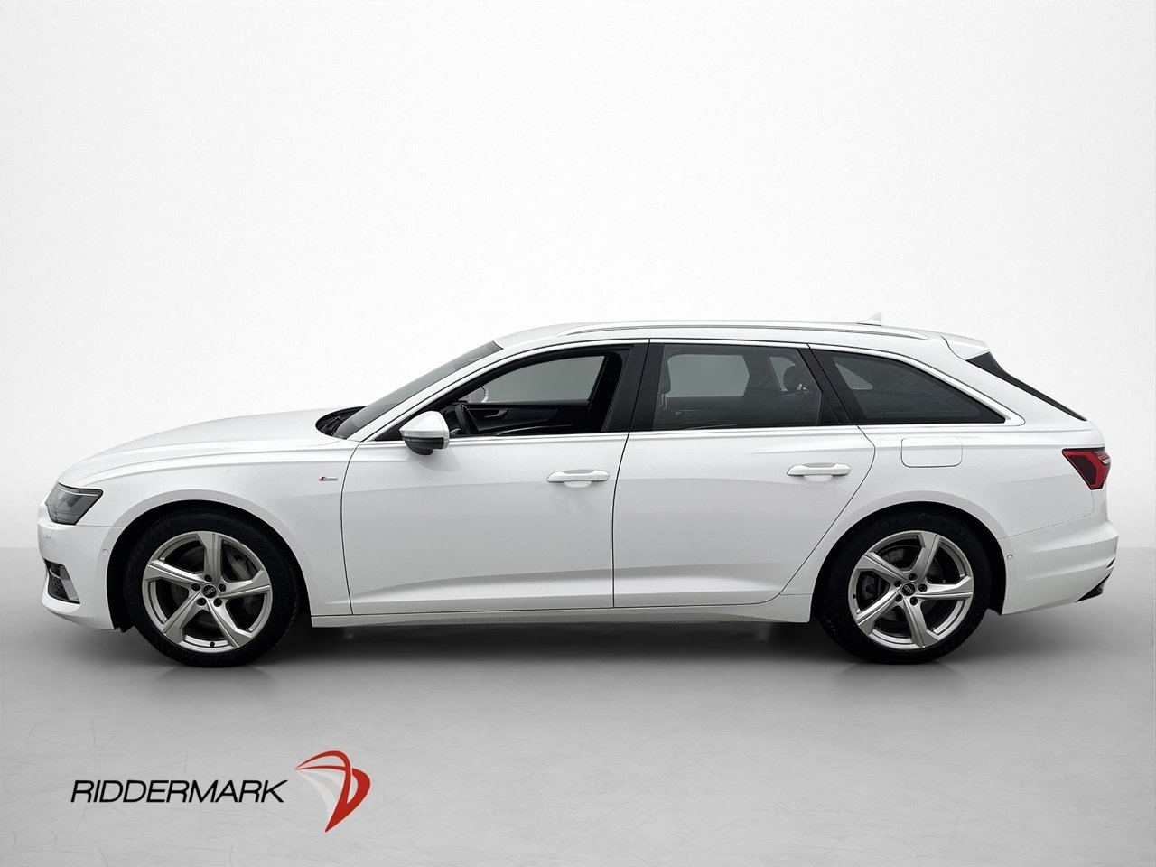 Audi A6 2023, bild 2/25