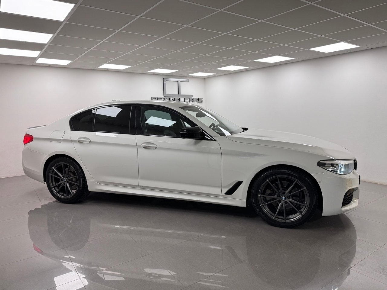 BMW 520 2017, kuva 4/10