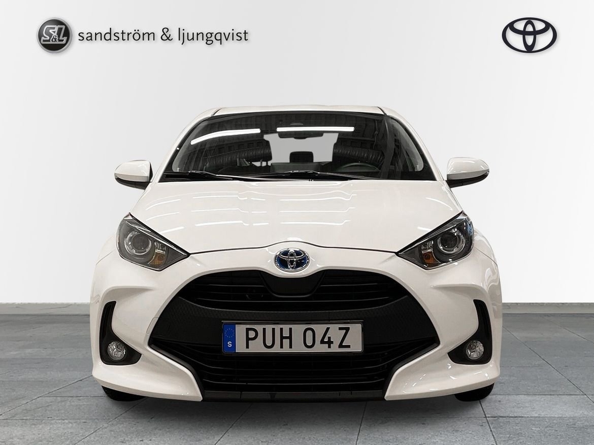 Toyota Yaris 1,5 HYBRID 5D ACTIVE 2022, kuva 2/11