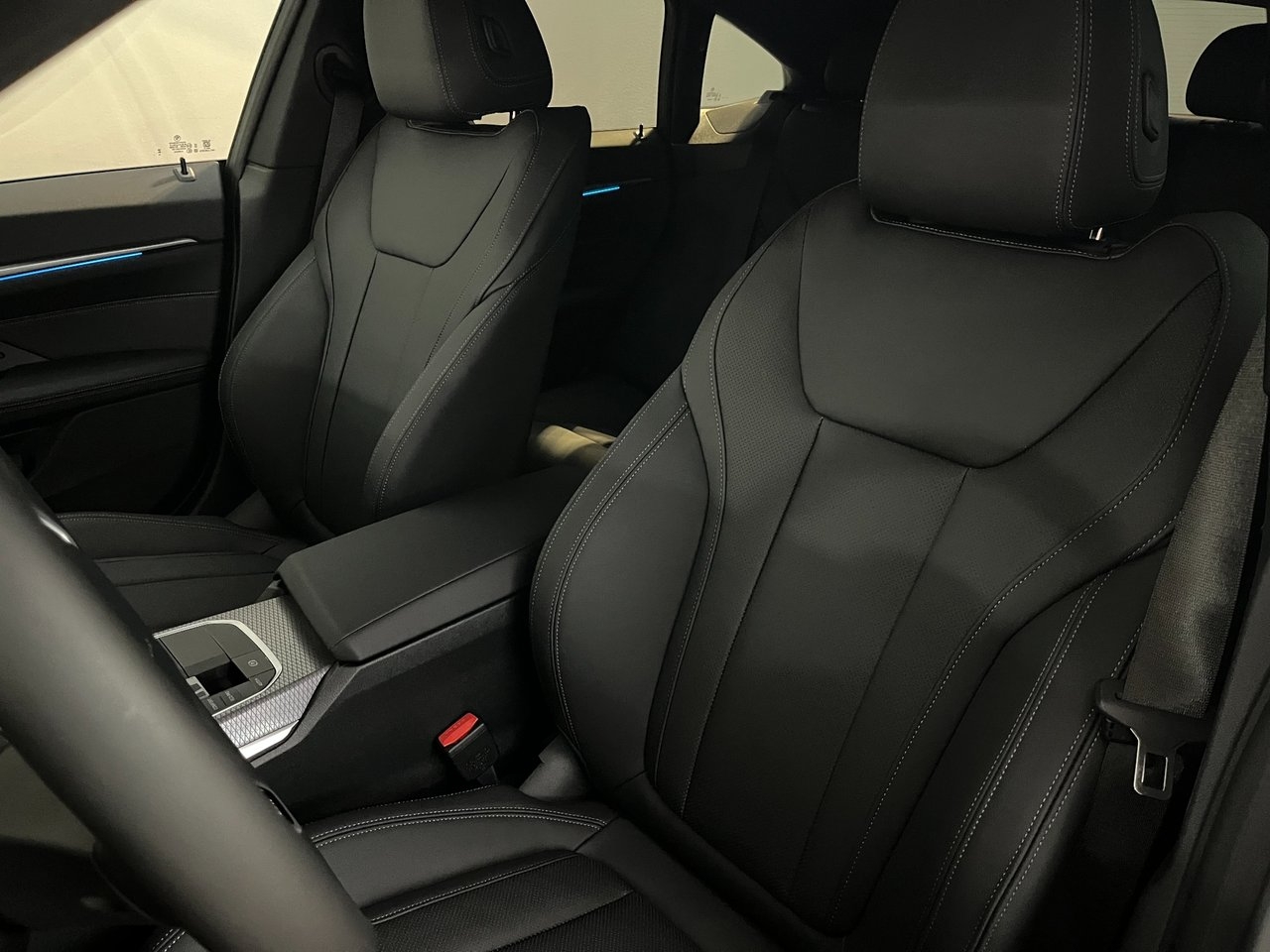 BMW i4 2026, kuva 6/10