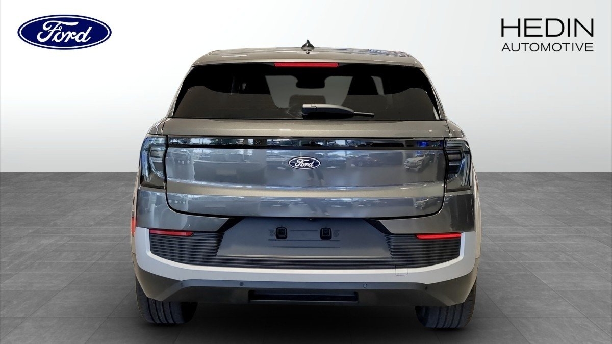 Ford Explorer Long Range 2026, photo 7/9