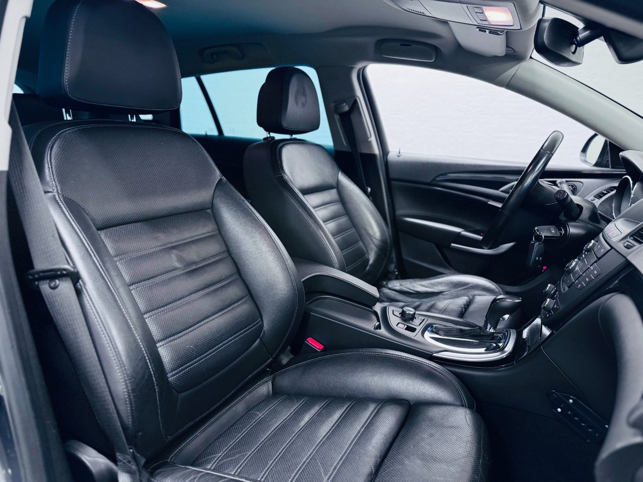 Opel Insignia 2011, bild 6/10