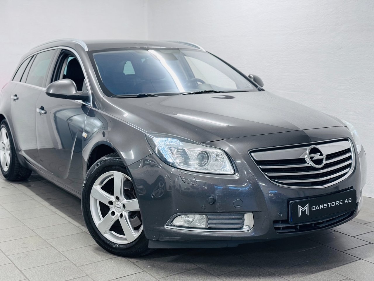 Opel Insignia 2011, bild 2/10