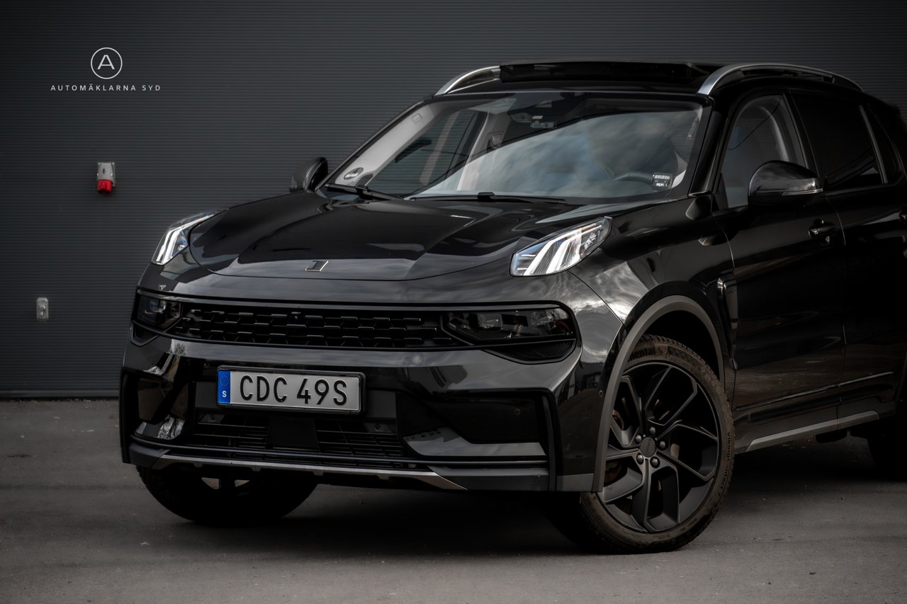 Lynk & Co 01 PHEV DCT Black edition SoV 2022, kuva 2/27