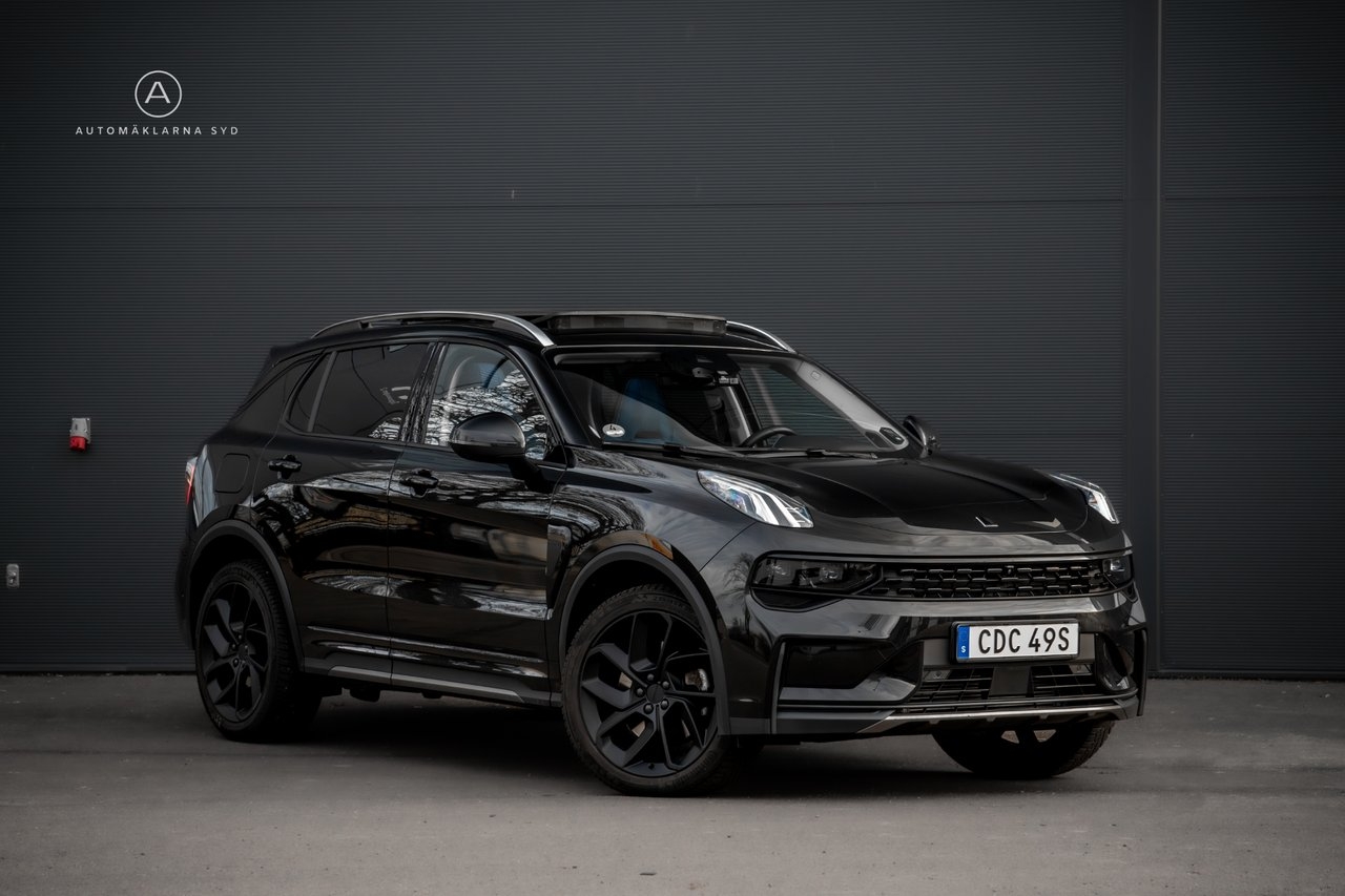 Lynk & Co 01 PHEV DCT Black edition SoV 2022, kuva 4/27