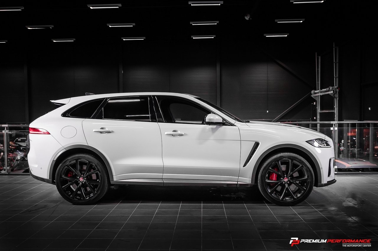 Jaguar F-Pace SVR 550hk V8 SVENSKSÅLD 2020, kuva 5/28