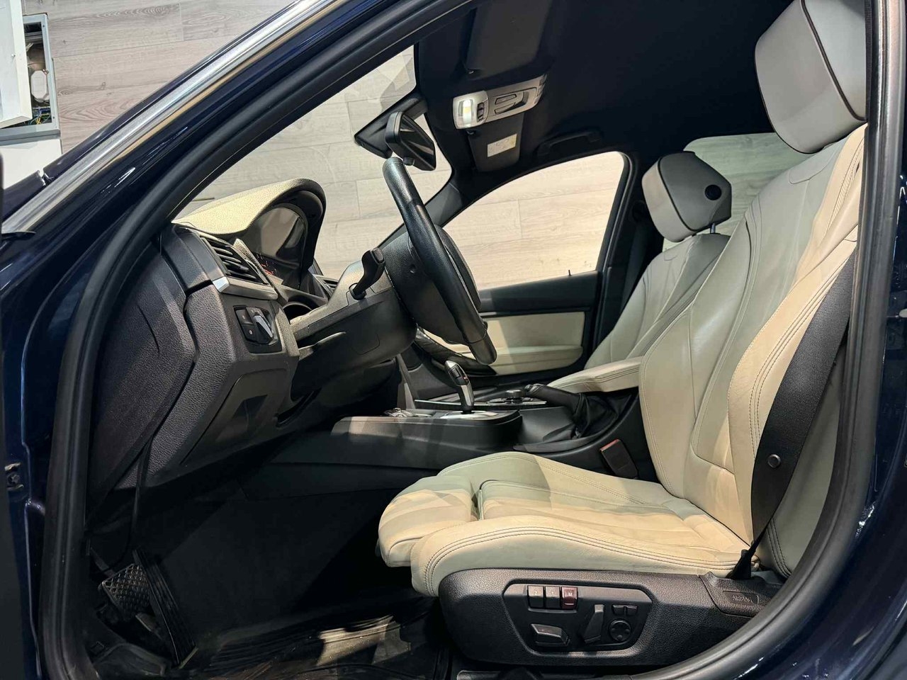 BMW 328 i Sedan Steptronic Luxury Line 2014, photo 7/25