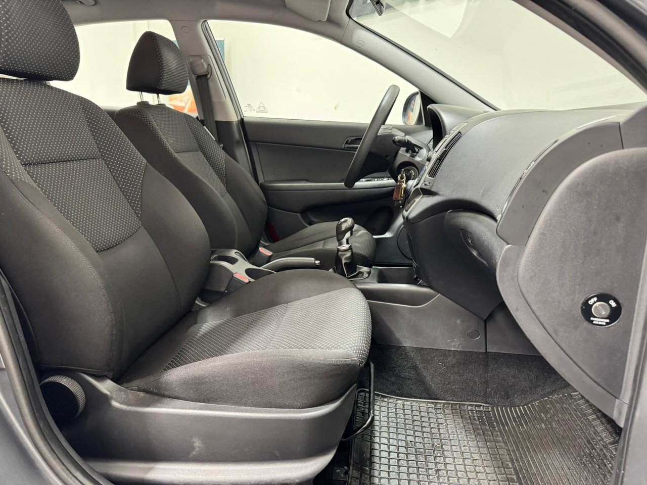 Hyundai i30 1.6 CRDi Select Euro 5 2011, bild 6/10